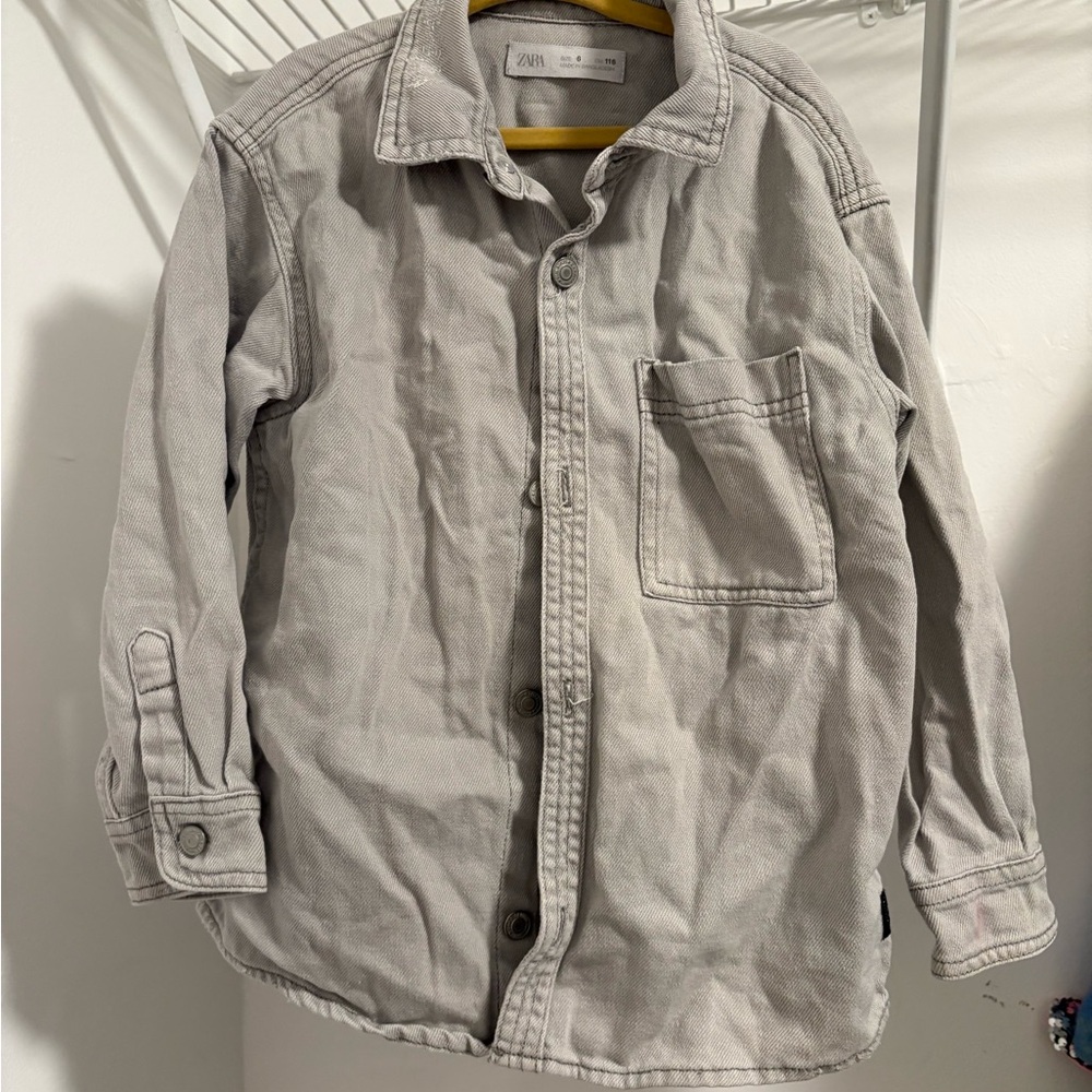 Zara Kid’s Casual Light Gray Button Down Shirt